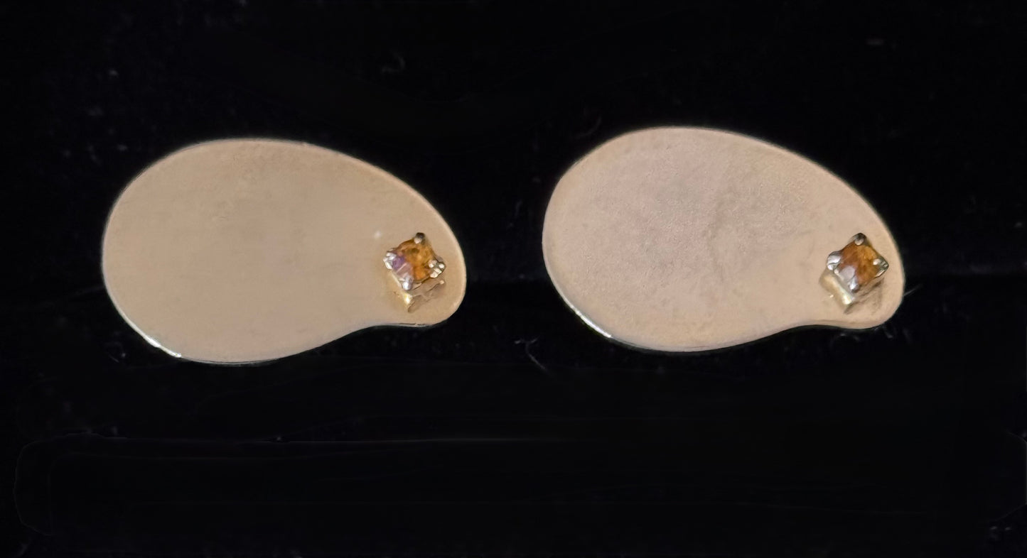 Vintage Cuff Links - Gold